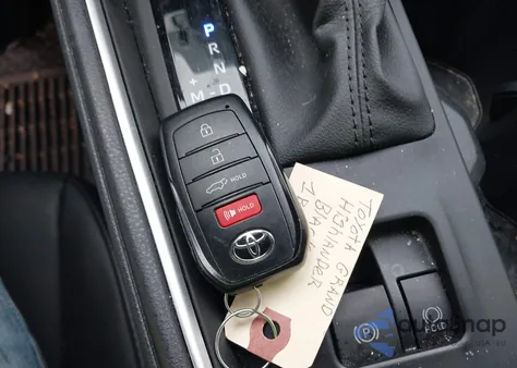 2024 Toyota Grand Highlander Xle from USA, damaged, VIN 5TDAAAB56RS047902